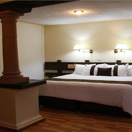 Hotel Mision Ксалапа Екстериор снимка