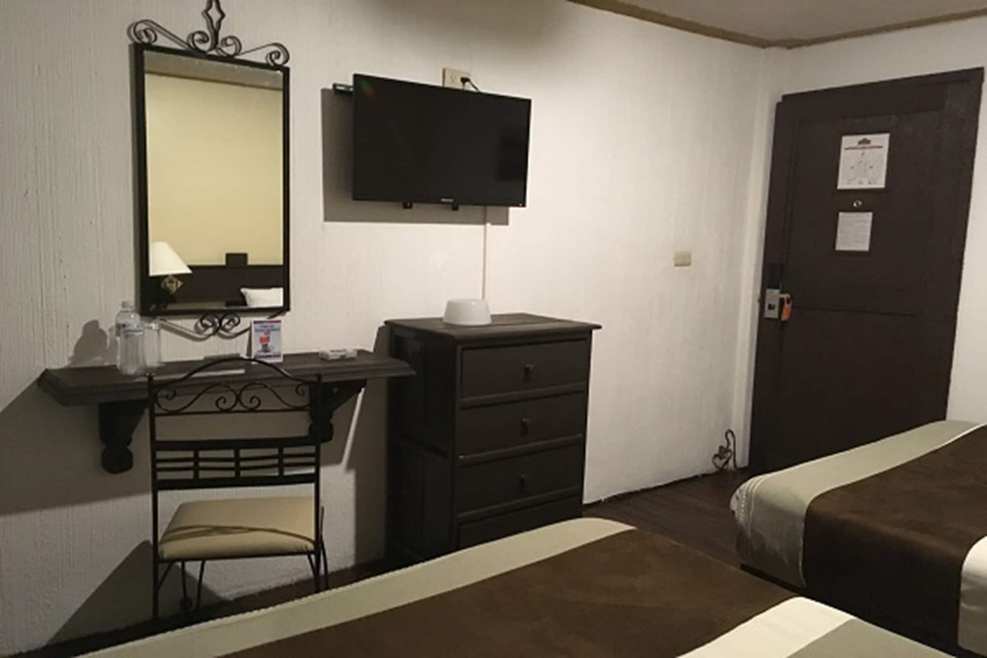 Hotel Mision Ксалапа Екстериор снимка