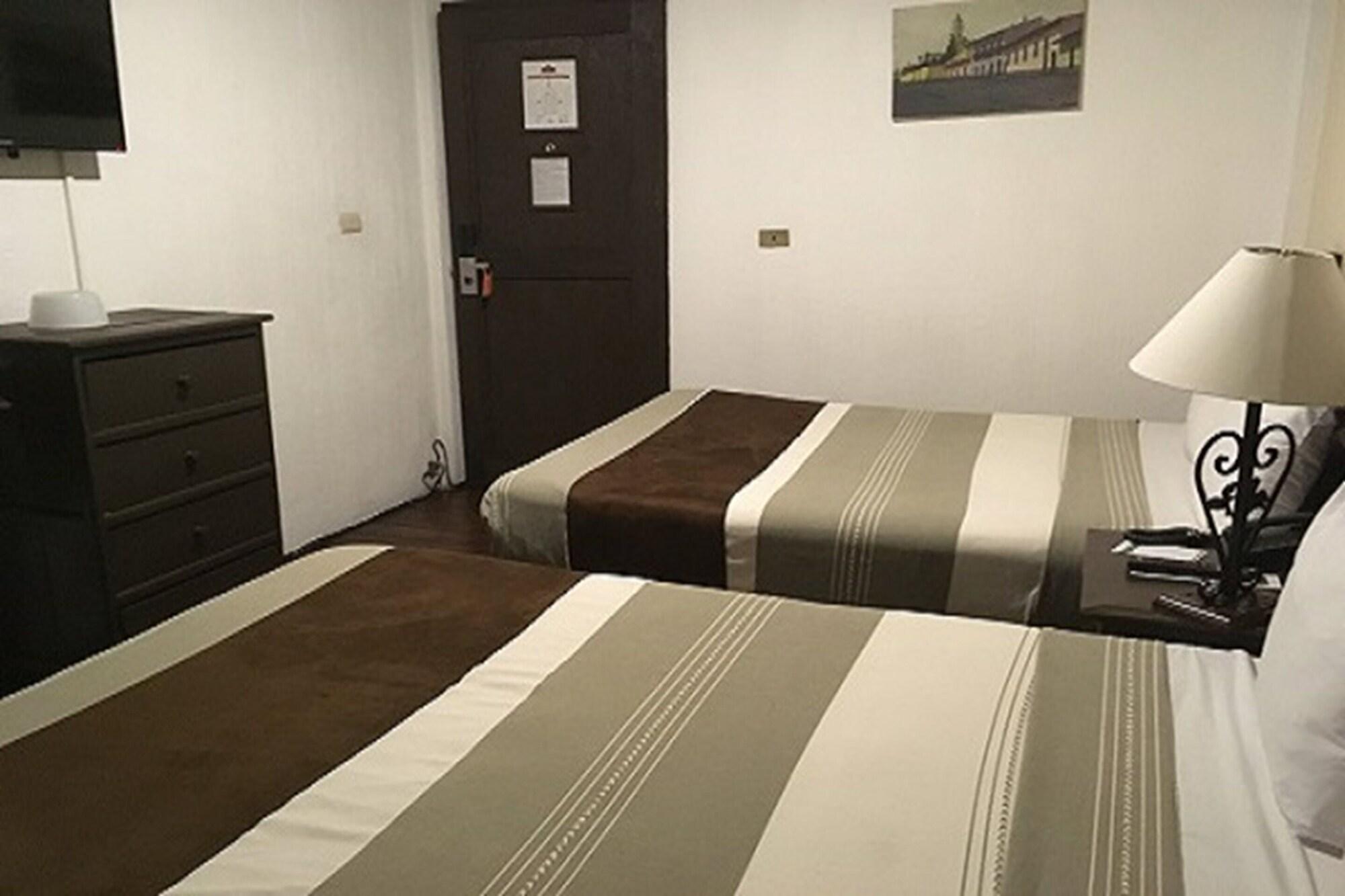 Hotel Mision Ксалапа Екстериор снимка