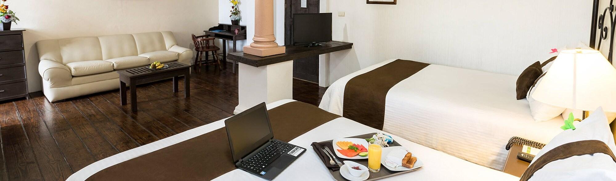 Hotel Mision Ксалапа Екстериор снимка