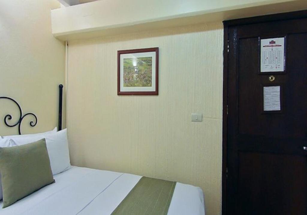 Hotel Mision Ксалапа Екстериор снимка