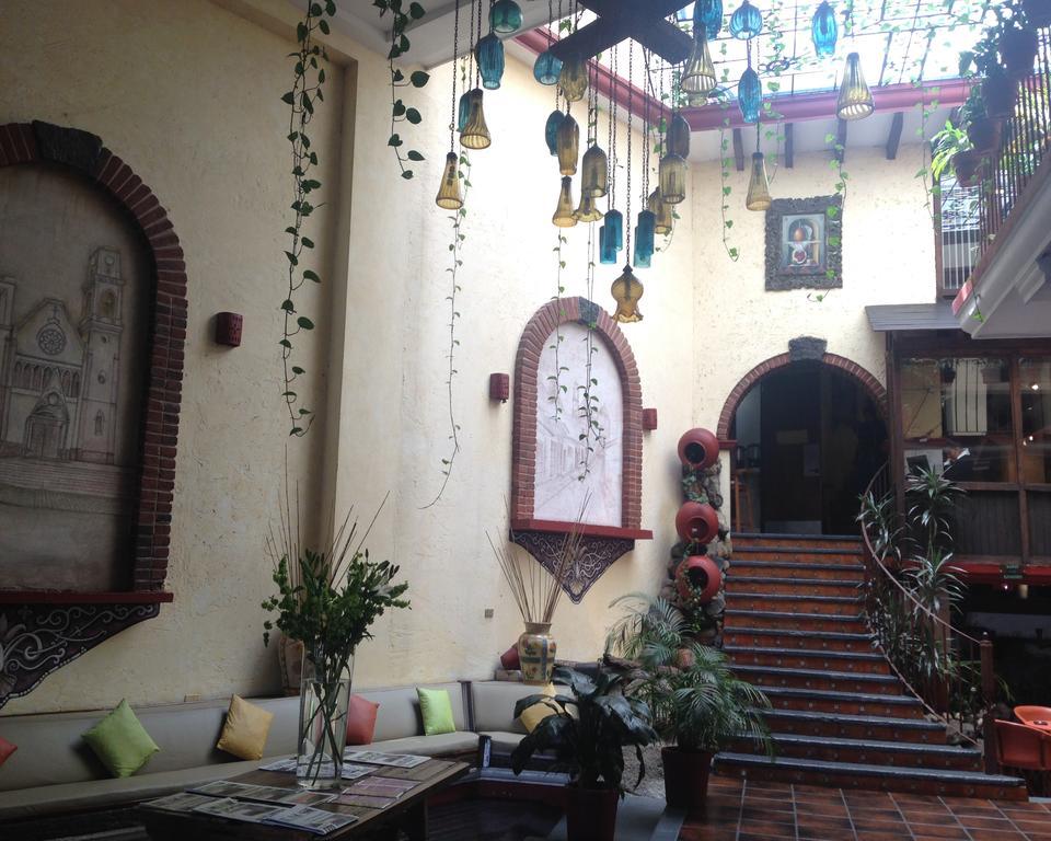 Hotel Mision Ксалапа Екстериор снимка